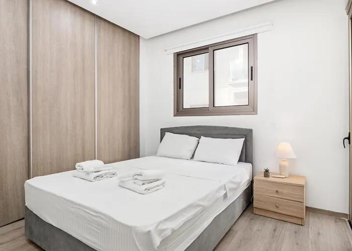 Apartment Downtown 2 Bedroom Flat Larnaca