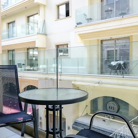 Downtown 2 Bedroom Flat Appartement *