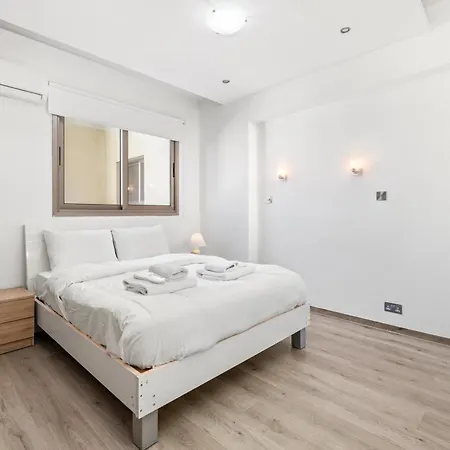 Downtown 2 Bedroom Flat アパート